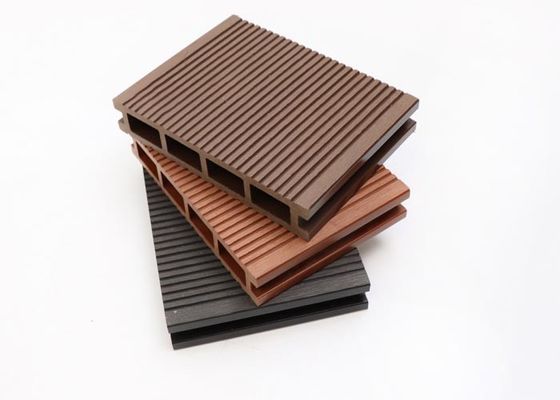 3d prägte hölzerner Korn Wpc-Decking-hölzernen zusammengesetzten Plastikbodenbelag im Freien