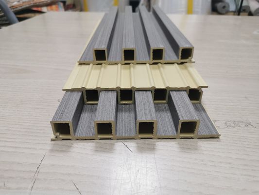 160x24mm Innen-WPC Wand
