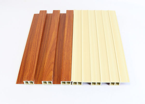Holz-Beschaffenheit geriffelt Wpc-Wand dekoratives 160 * 24 * 2900mm wasserdicht