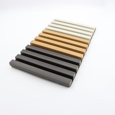 Luxuriöse Akustikplatten aus Stoff, gerillt, geriffelt, 2400 x 600 mm