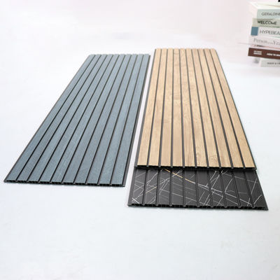 Dekorative PVC-Deckenplatte für Wand Kommerzielle PVC-Wandbedeckung Innenwandplatte Langlebig leicht sauberes Wandmaterial