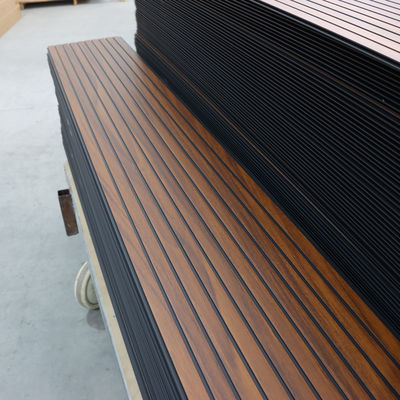 Dekorative PVC-Deckenplatte für Wand Kommerzielle PVC-Wandbedeckung Innenwandplatte Langlebig leicht sauberes Wandmaterial