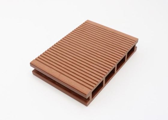Fell-Rahmen-Bodenbelag-Garten WPC einfache Installations-moderner Entwurf Decking-18mm